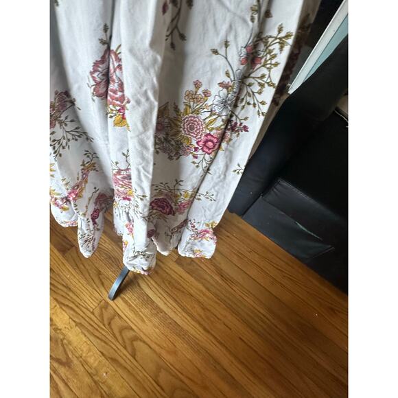 Torrid Challis Caplet Skater Dress – Women’s 3X, Cream Floral Surplice Neck - Picture 3 of 8